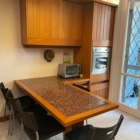 Casa Mirella A Виареджо